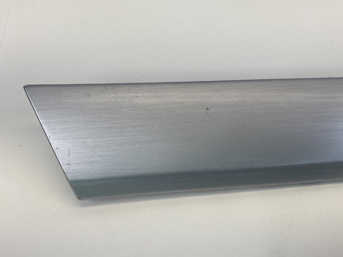 2012-2015 Volkswagen Passat Rear Right Door Panel Molding Bezel 561867420B OEM