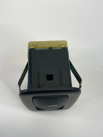2009-2014 VW ROUTAN REAR RIGHT SLIDING DOOR POWER WINDOW SWITCH 68020400AC OEM
