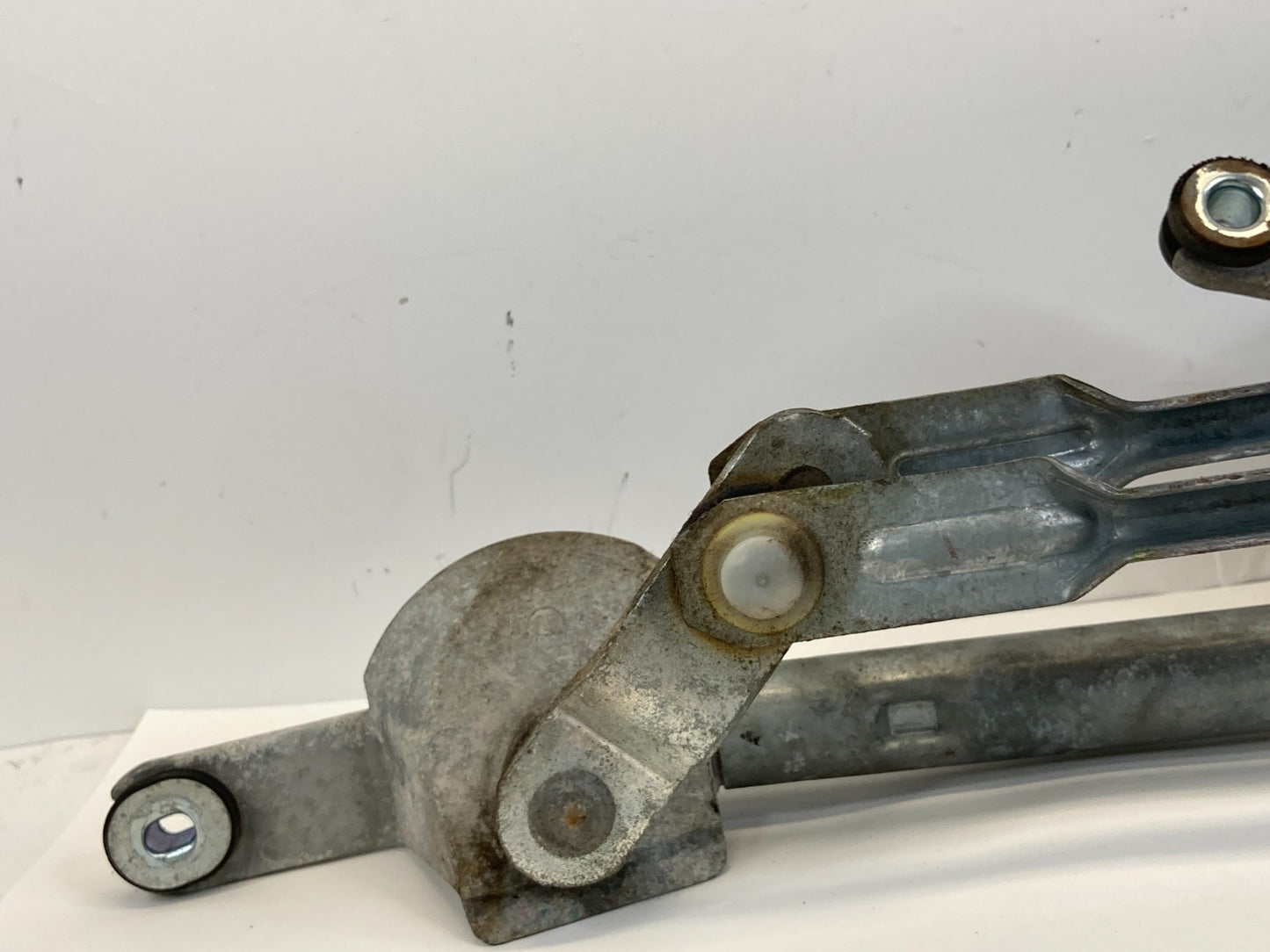 10-17 GMC Terrain Chevy Equinox Front Windshield Wiper Motor w/ Linkage 25788746