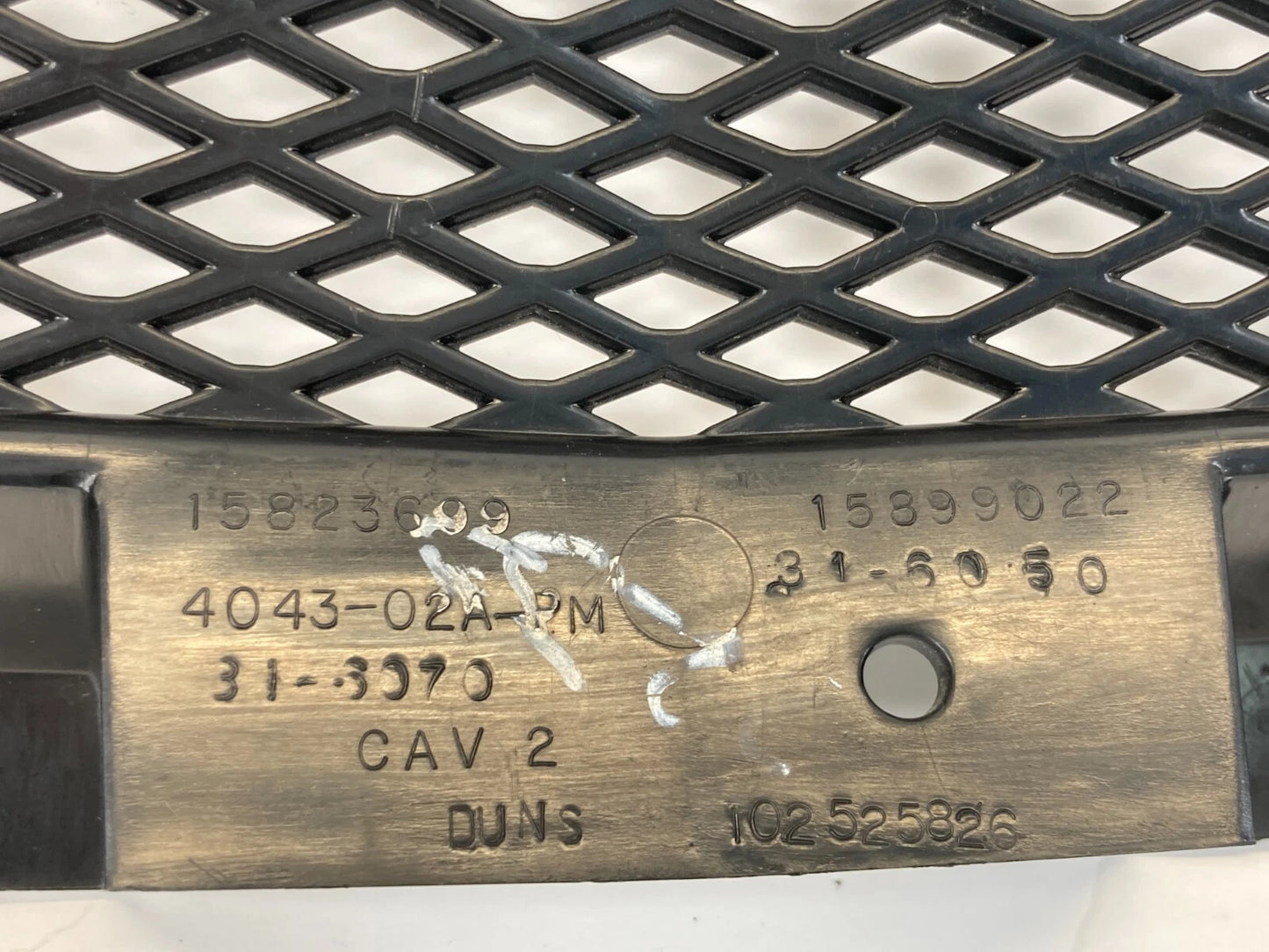 2008-2012 CHEVROLET MALIBU FRONT BUMPER UPPER GRILL GRILLE 15823699/15899022