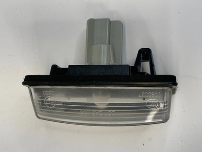 14-15 NISSAN ROGUE SELECTED LEFT OR RIGHT REAR TRUNK LICENSE PLATE LIGHT LAMP