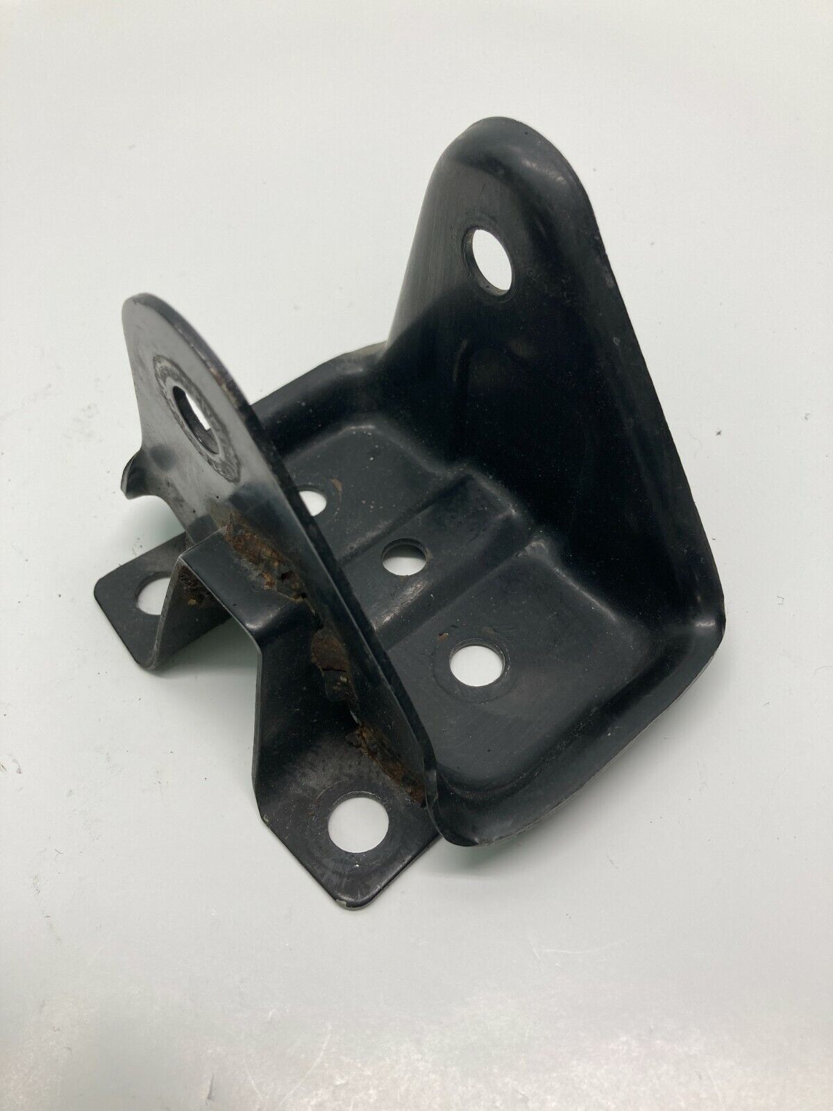 2001 2002 2003 2004 Kia Rio AT Auto Transmission Bracket Mount Support OEM