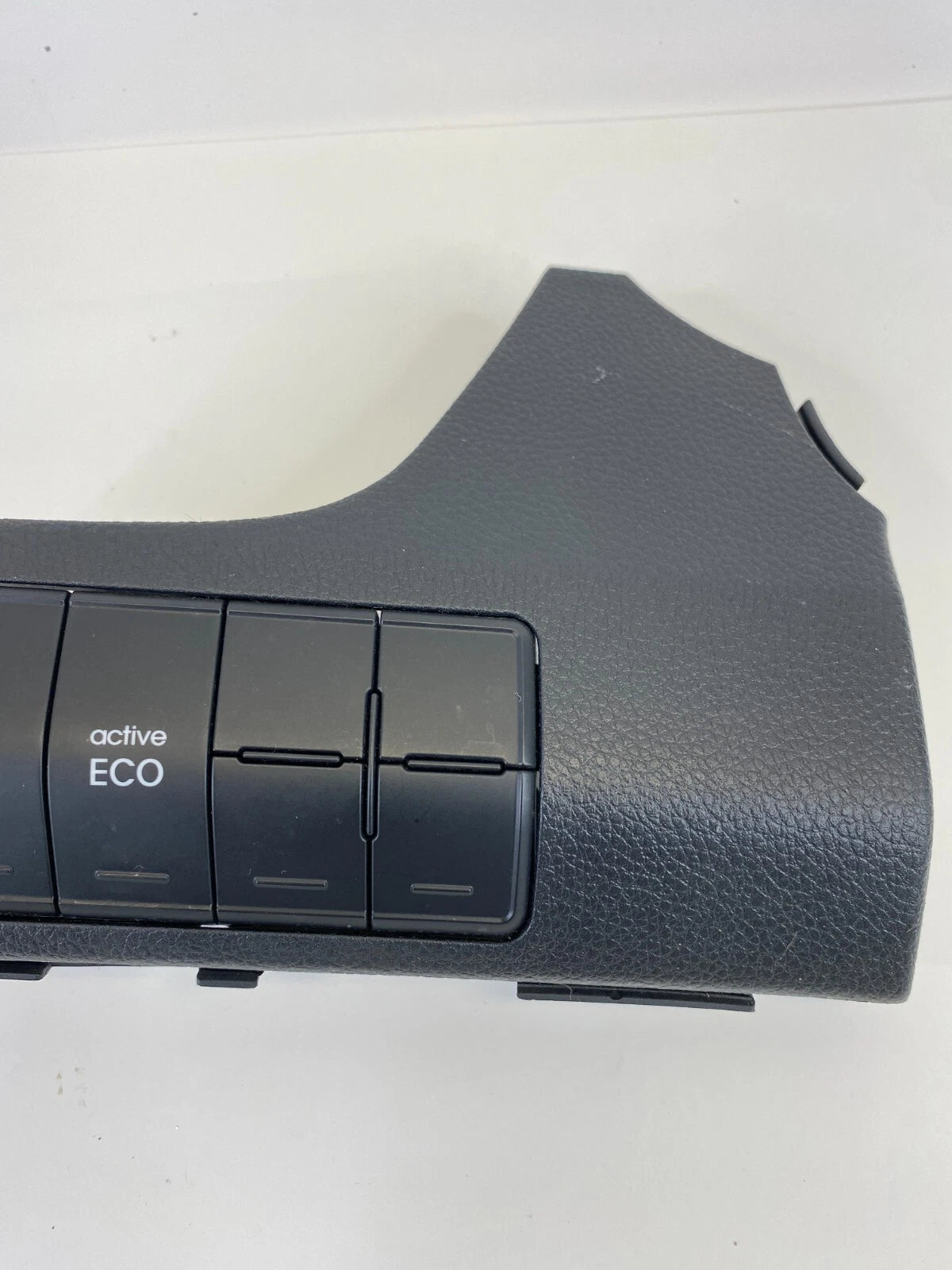 2013-2017 HYUNDAI ELANTRA GT DASH ECO TRACTION BUTTON SWITCH WITH PANEL OEM