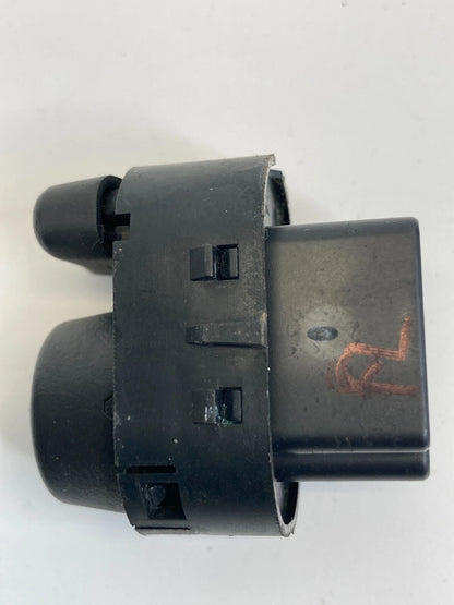 2006-2013 CHEVROLET IMPALA FRONT LEFT SIDE POWER MIRROR CONTROL SWITCH 15261340