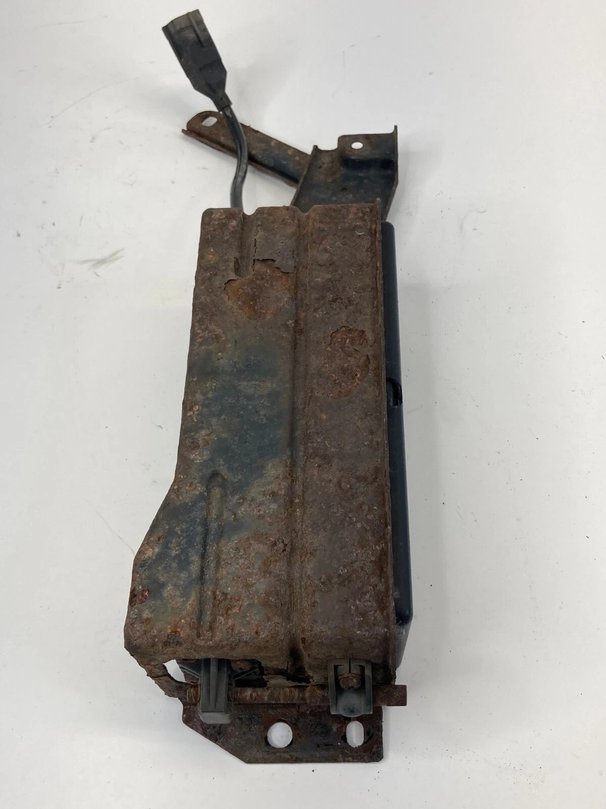 2005-2010 INFINITI QX56 5.6L ADAPTIVE CRUISE CONTROL DISTANCE SENSOR MODULE OEM