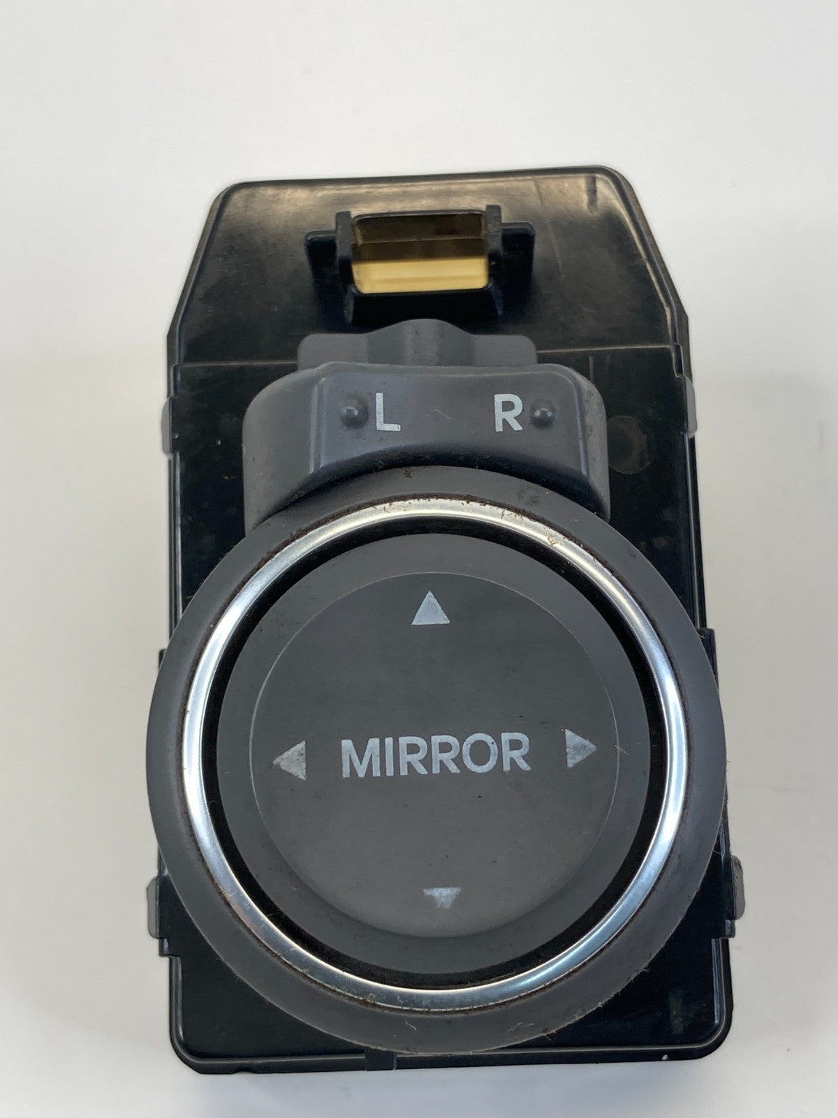 2011 2012 2013 2014 Hyundai Sonata Power Mirror Control Switch 202006586 OEM