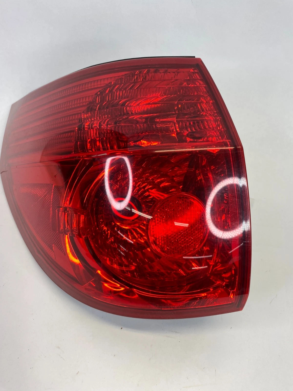2006-2010 TOYOTA SIENNA LEFT DRIVER SIDE OUTER TAIL LIGHT LAMP TAILLIGHT OEM