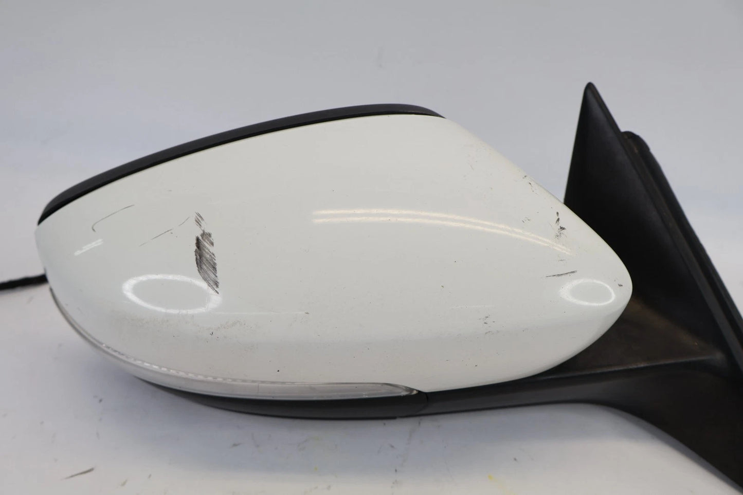 2012-2015 VOLKSWAGEN PASSAT RIGHT SIDE VIEW POWER DOOR MIRROR ASSEMBLY WHITE OEM