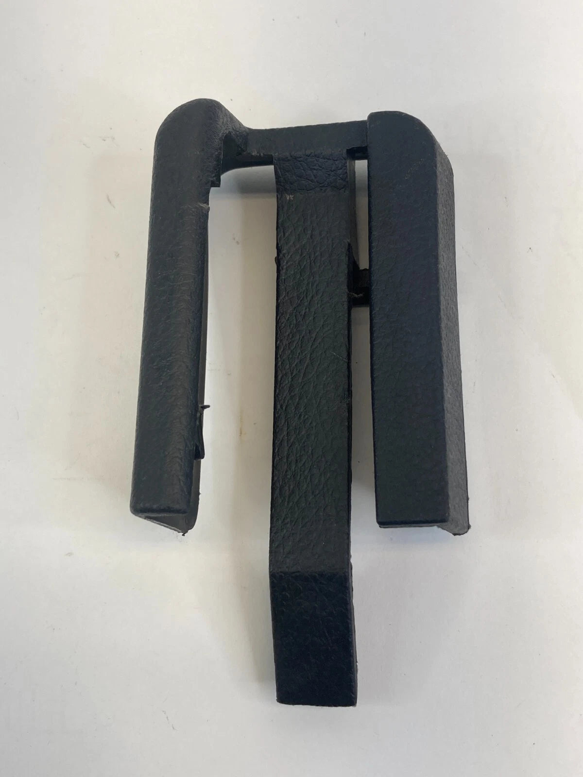 2007-2012 NISSAN ALTIMA RIGHT SIDE SEAT TRACK RAIL END COVER CAP TRIM