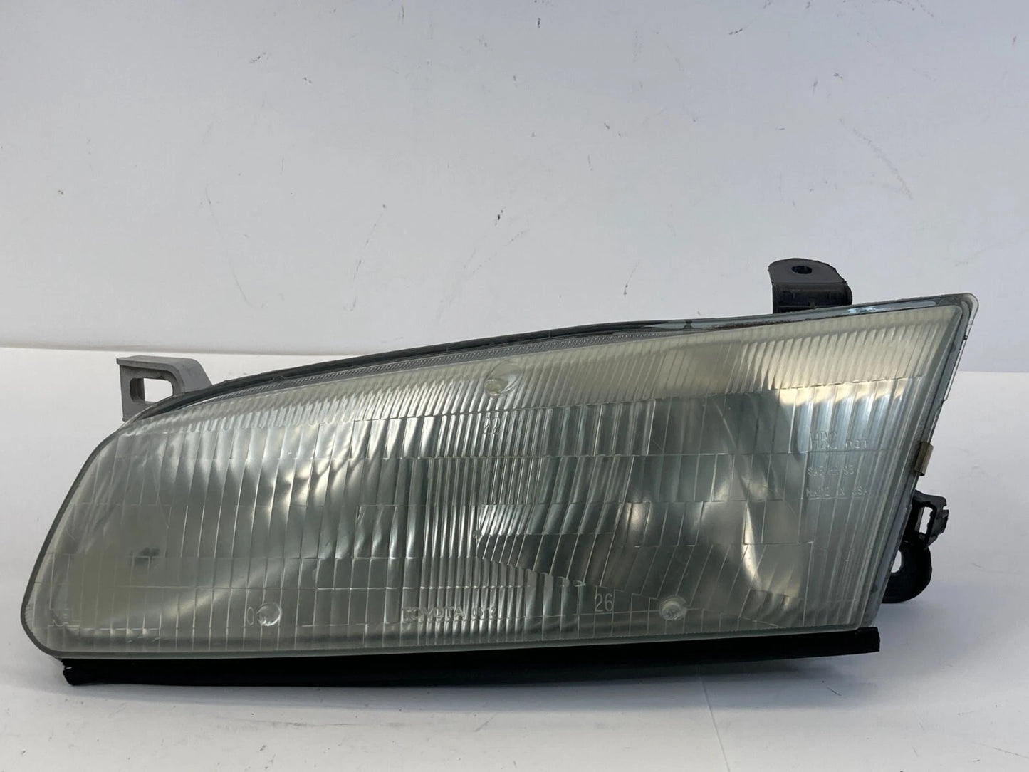 1997-1999 TOYOTA CAMRY FRONT LEFT DRIVER SIDE HEADLIGHT HEADLAMP ASSY OEM