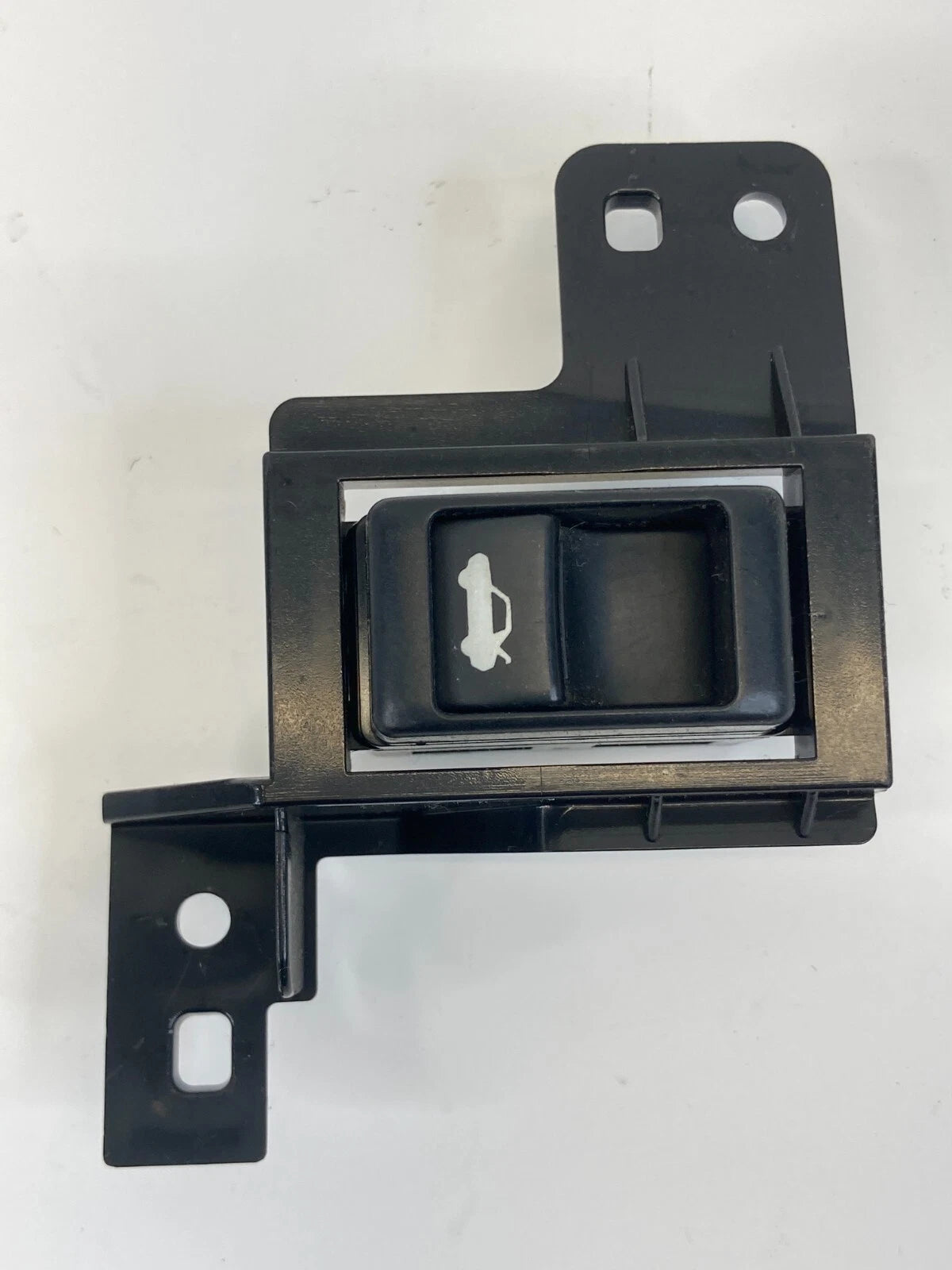 06 07 08 09 10 INFINITI M35 M45 TRUNK LID OPENER LOCK CONTROL SWITCH OEM