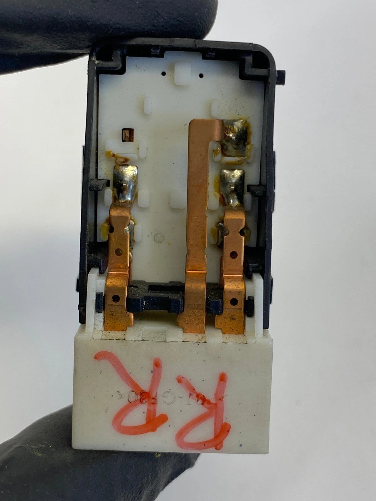2006-2011 CHEVROLET HHR REAR RIGHT SIDE POWER WINDOW CONTROL SWITCH OEM FACTORY