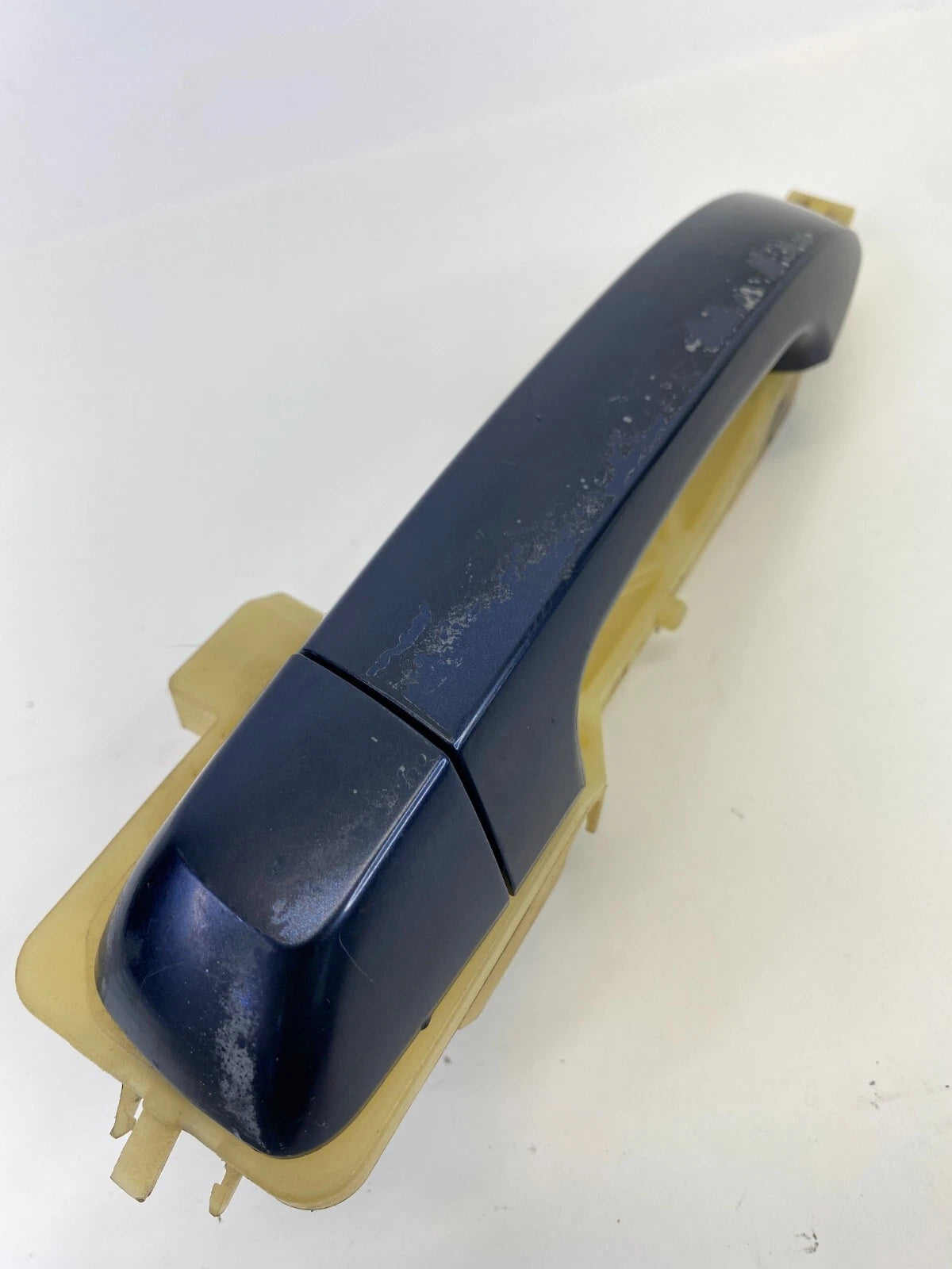 2009-2011 KIA BORREGO OUTSIDE EXTERIOR DOOR HANDLE REAR LEFT BLUE OEM
