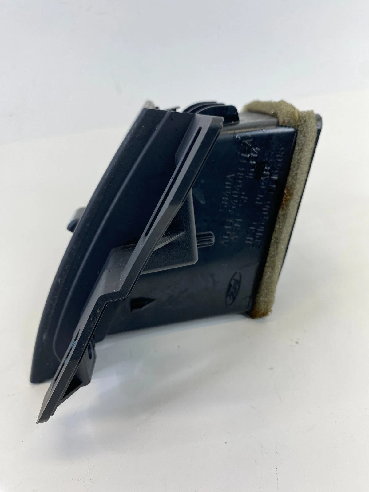 2010-2019 Ford Taurus Left Side Dash AC Air Vent Grille Outlet AG13-54046B31-A