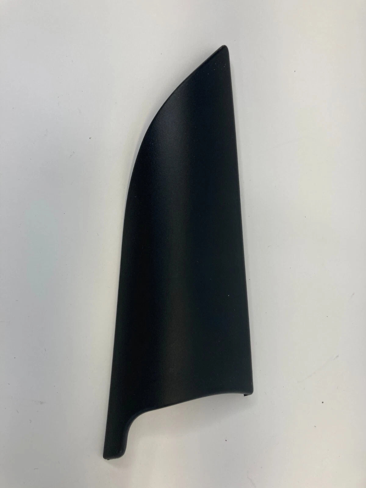 2005-2011 AUDI A6 QUATTRO FRONT RIGHT INNER DOOR CORNER COVER 4F0857506A OEM
