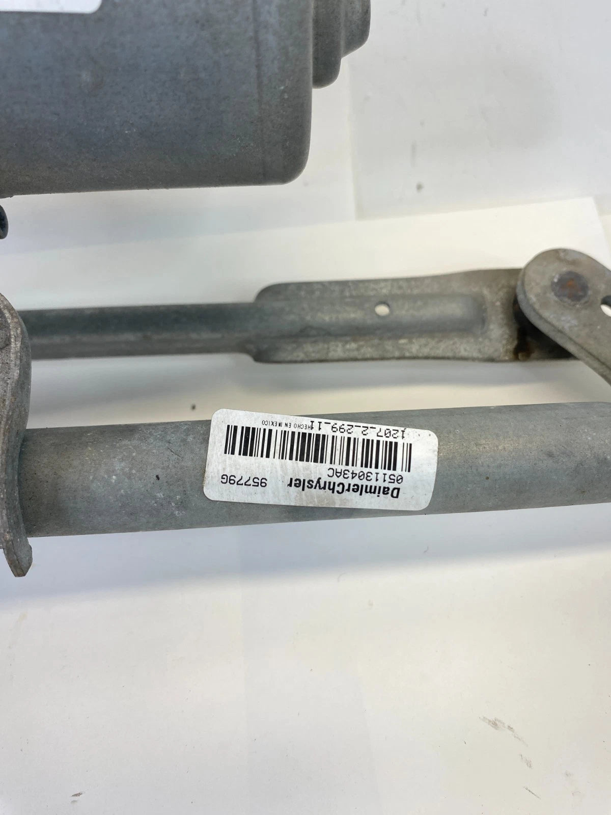 2008-2020 DODGE GRAND CARAVAN FRONT WINDSHIELD WIPER MOTOR W/ LINKAGE W000011423