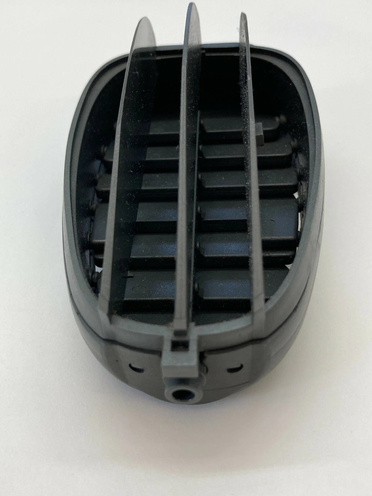 1997 1998 1999 CHEVROLET MALIBU DASH AC AIR OUTLET VENT GRILLE OUTER 22647035