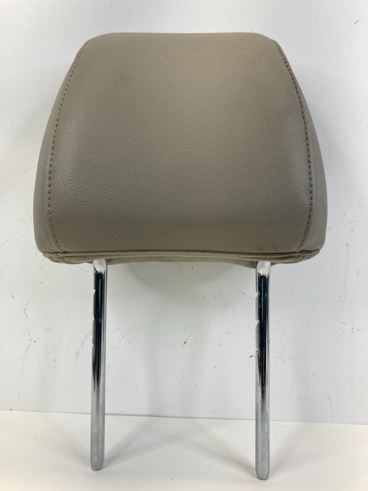 2013-2016 Ford C-Max Front Right Passenger Side Seat Headrest Head Rest OEM