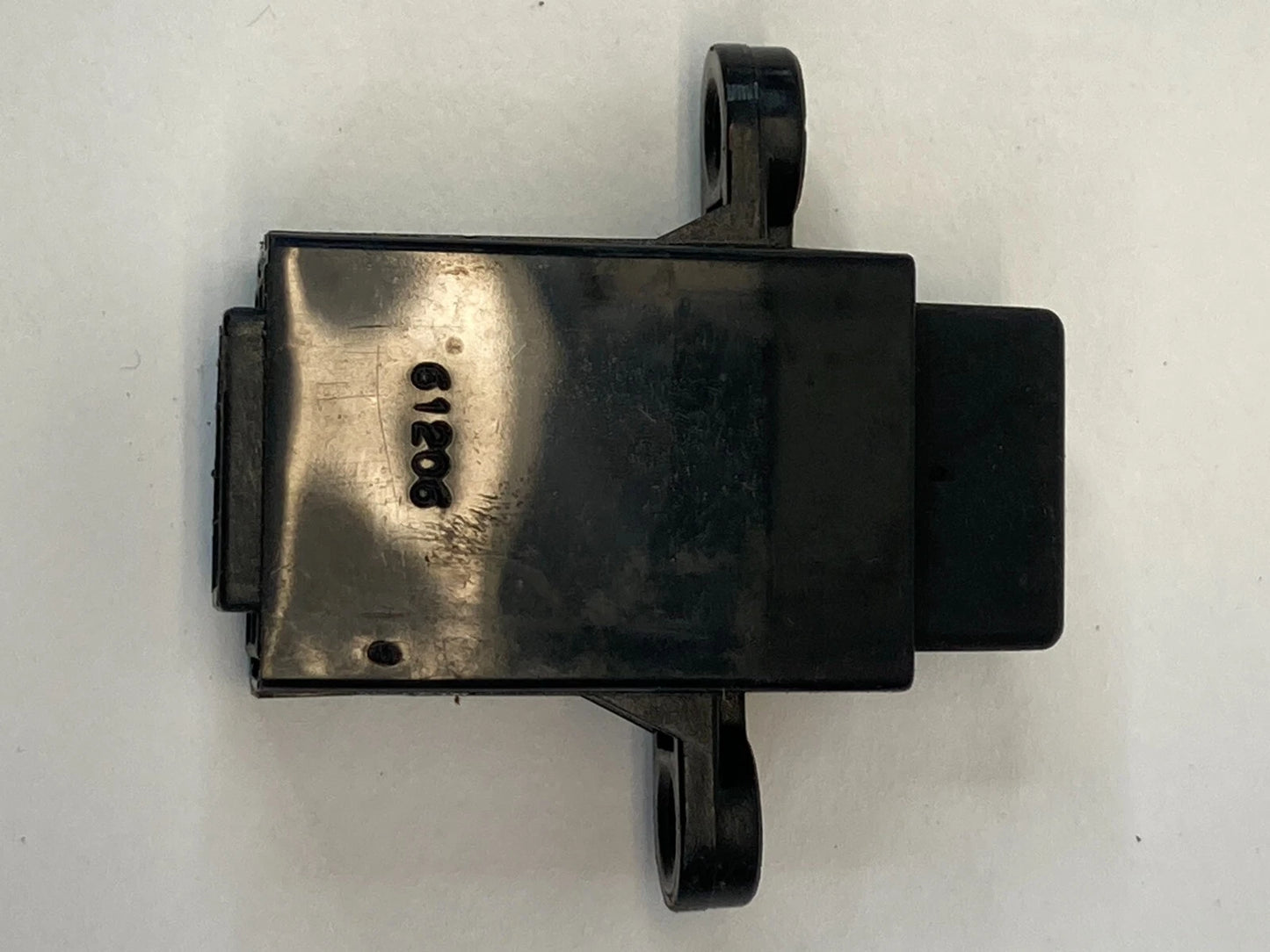 2007 2008 2009 2010 HYUNDAI ELANTRA SEDAN DASH TRIP ODOMETER SWITCH BUTTON OEM