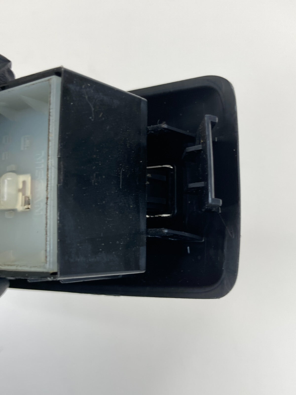 08-13 Nissan Rogue Front Right Door Power Window & Lock Switch 80960-JM00A OEM