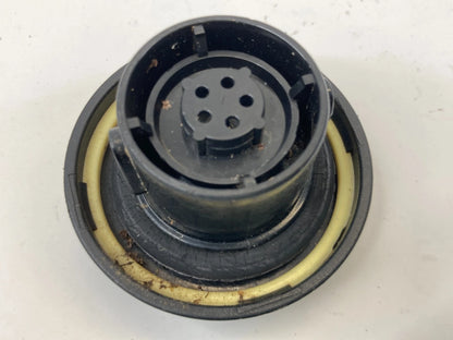 2009-2011 CADILLAC STS LOCKING GAS TANK FUEL FILLER CAP LIDS PLUGS LOCK UNIT OEM