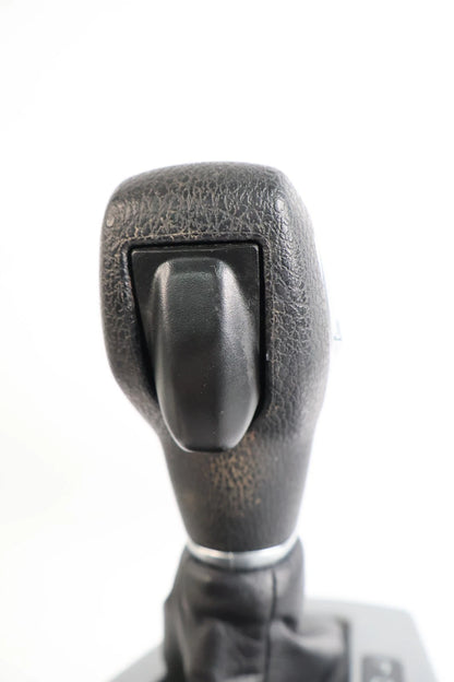 2012-2014 FORD FOCUS 2.0L L4 A/T GEAR SHIFTER LEVER CONTROL ASSY BV6P-7K004-AG