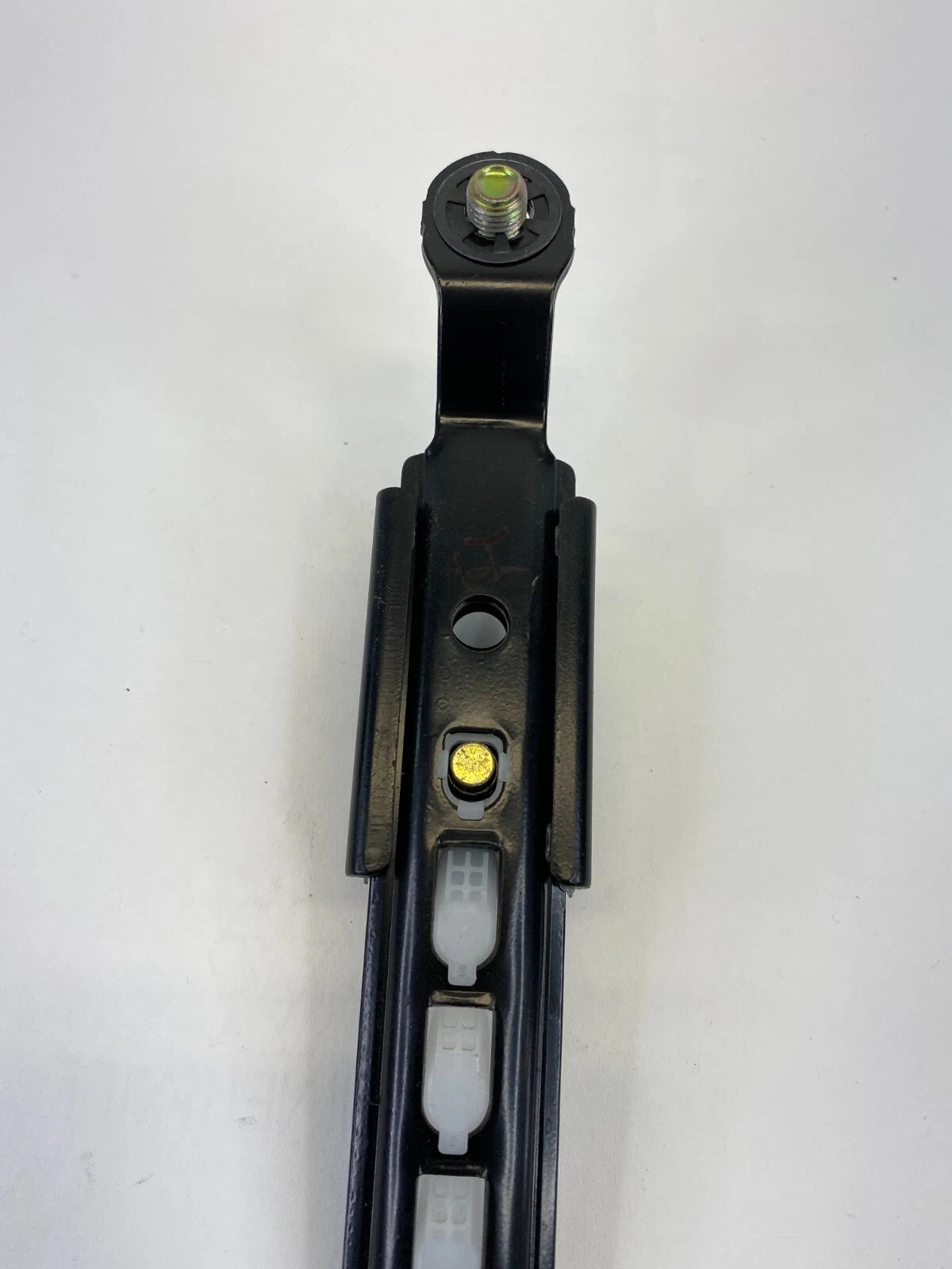 2003-2008 SUBARU FORESTER FRONT LEFT DRIVER SIDE SEAT BELT HEIGHT ADJUSTER OEM