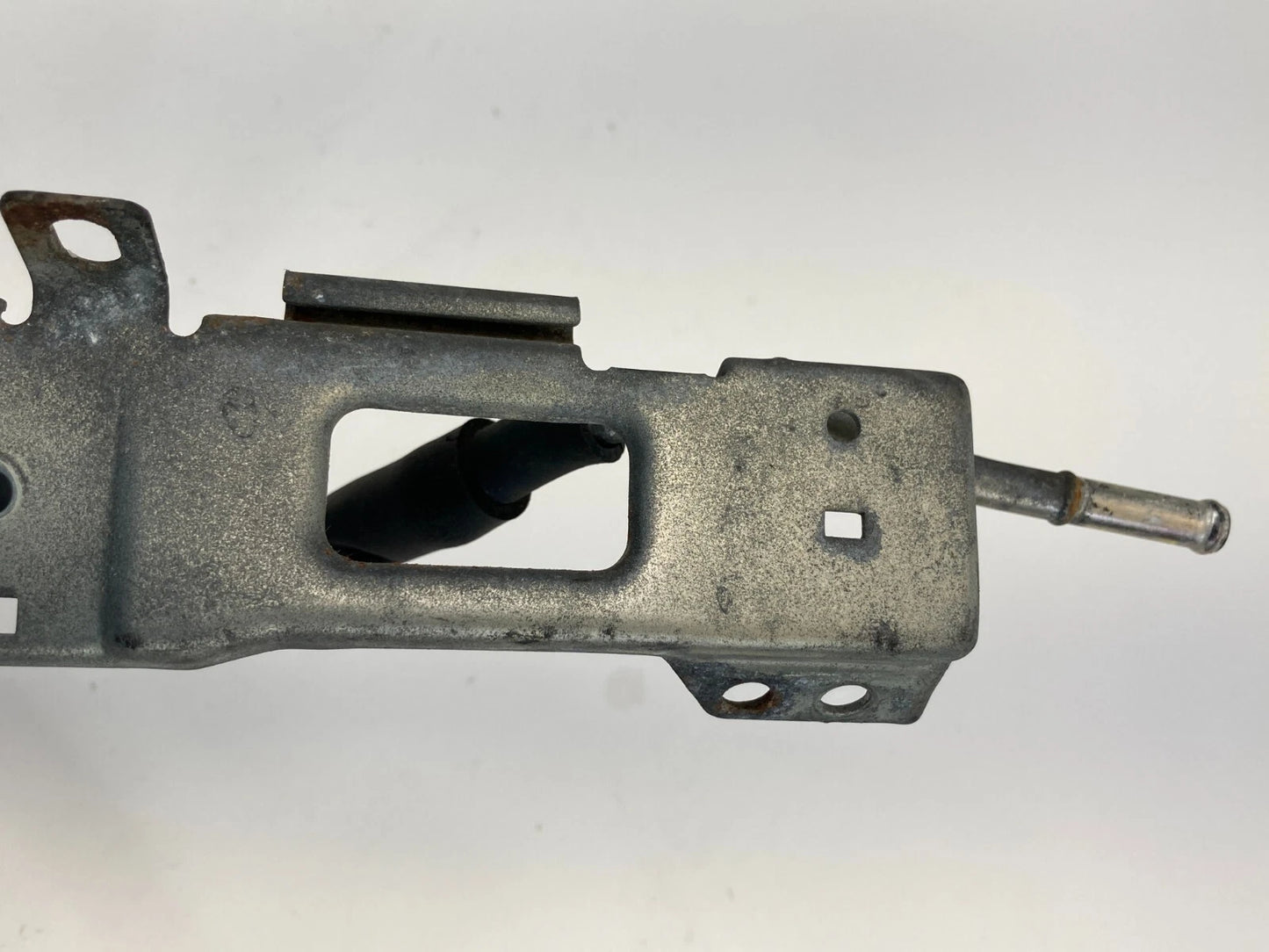 2006 2007 TOYOTA HIGHLANDER HYBRID 3.3 EMISSION SYSTEM VACUUM SWITCH SET BRACKET