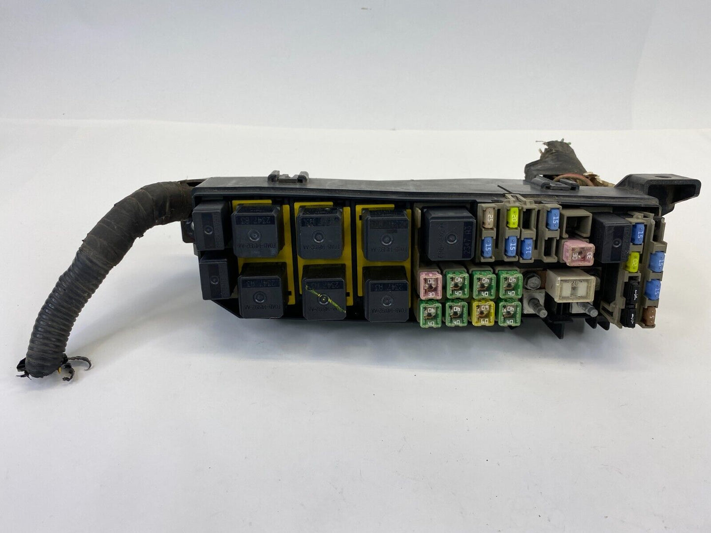 01-04 Ford Escape 2.0L L4 Manual Trans Engine Fuse Box Relay Junction Block OEM