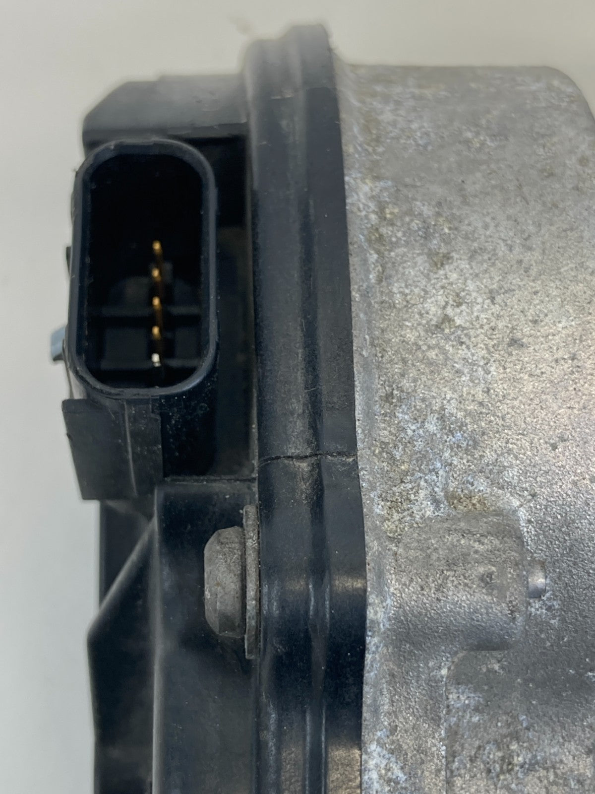 2013-2020 Ford Fusion 2.5L Throttle Body Throttle Valve DS7E-9F991-AF OEM