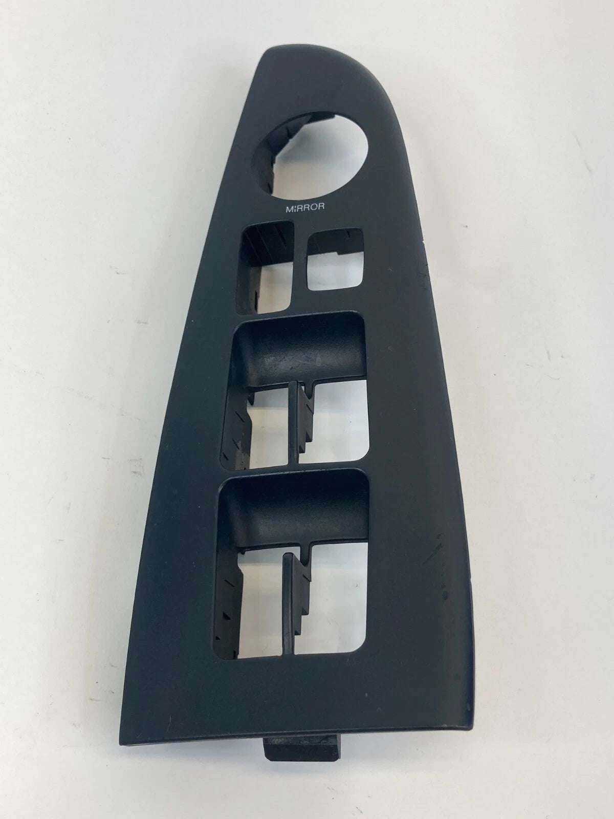 07-10 HYUNDAI ELANTRA FRONT LEFT DOOR POWER WINDOW SWITCH COVER BEZEL 935702H010