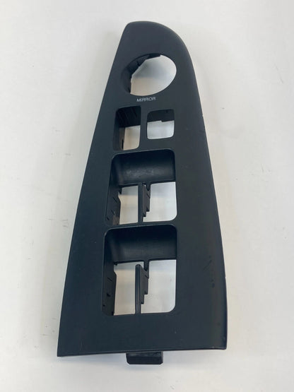 07-10 HYUNDAI ELANTRA FRONT LEFT DOOR POWER WINDOW SWITCH COVER BEZEL 935702H010
