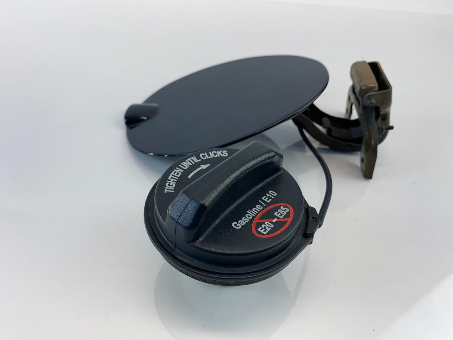 08 09 10 11 Ford Focus Fuel Filler Door Gas Lid Cover W/ Tank Cap UA Ebony OEM