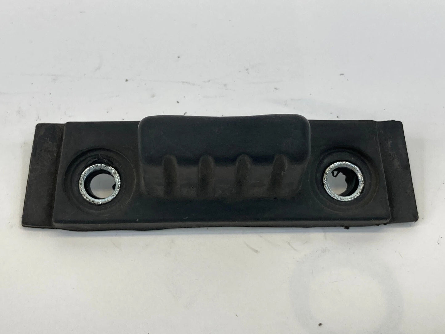 2005-2010 KIA SPORTAGE REAR RIGHT SIDE TAILGATE LIFTGATE STOP SET OEM