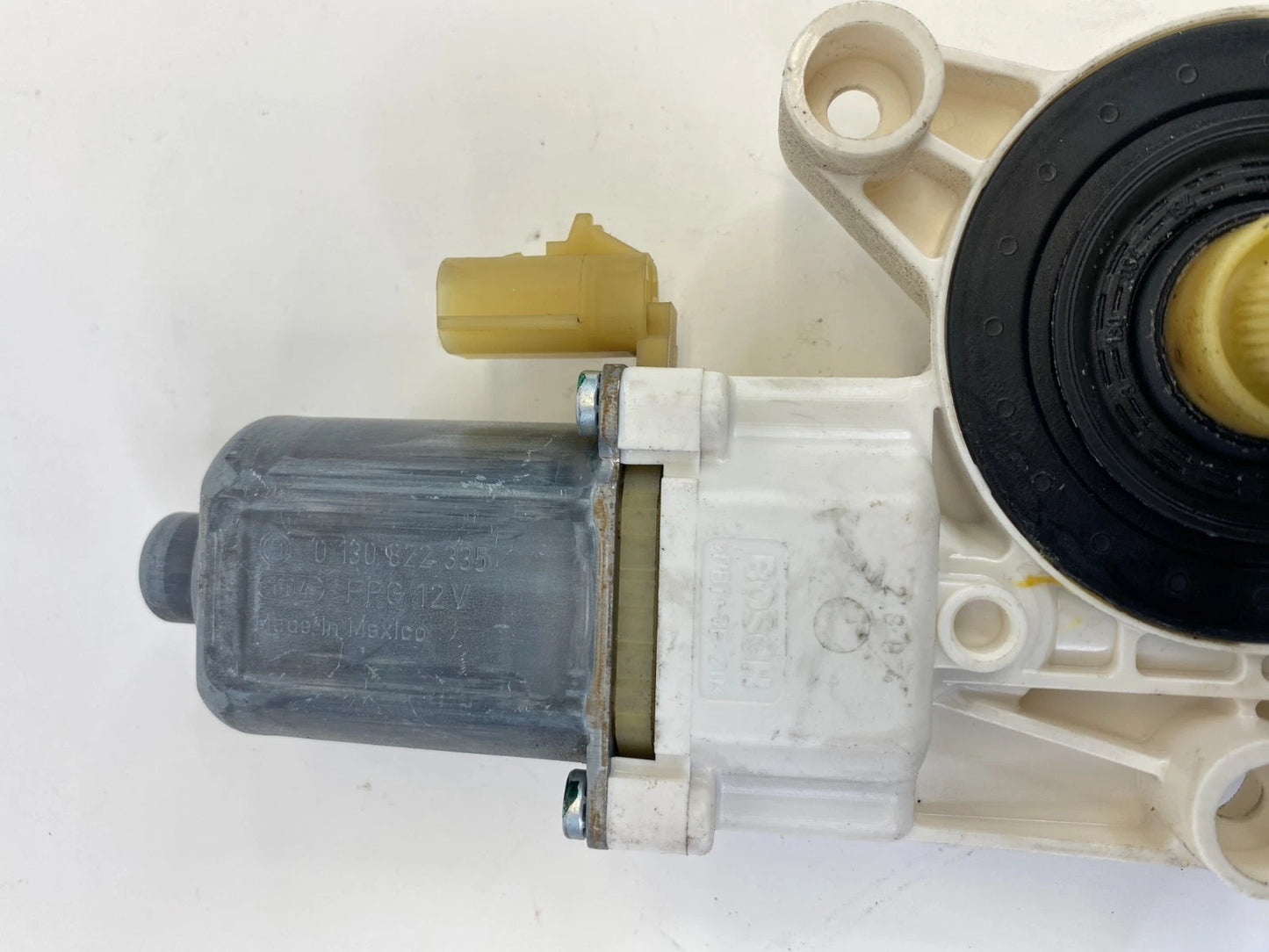 08-16 CHRYSLER TOWN & COUNTRY REAR LEFT SLIDING DOOR WINDOW MOTOR 0130822335 OEM