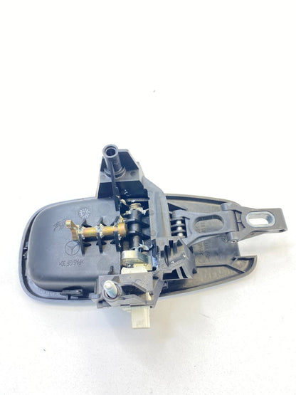 04-06 MERCEDES-BENZ E500 WAGON REAR TAILGATE LIFTGATE TRUNK LOCK HANDLE COVER