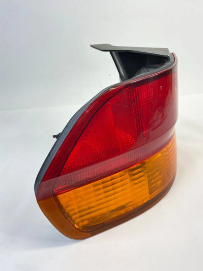 2002-2004 HONDA ODYSSEY REAR LEFT DRIVER SIDE TAIL LIGHT OUTER TAILLIGHT OEM