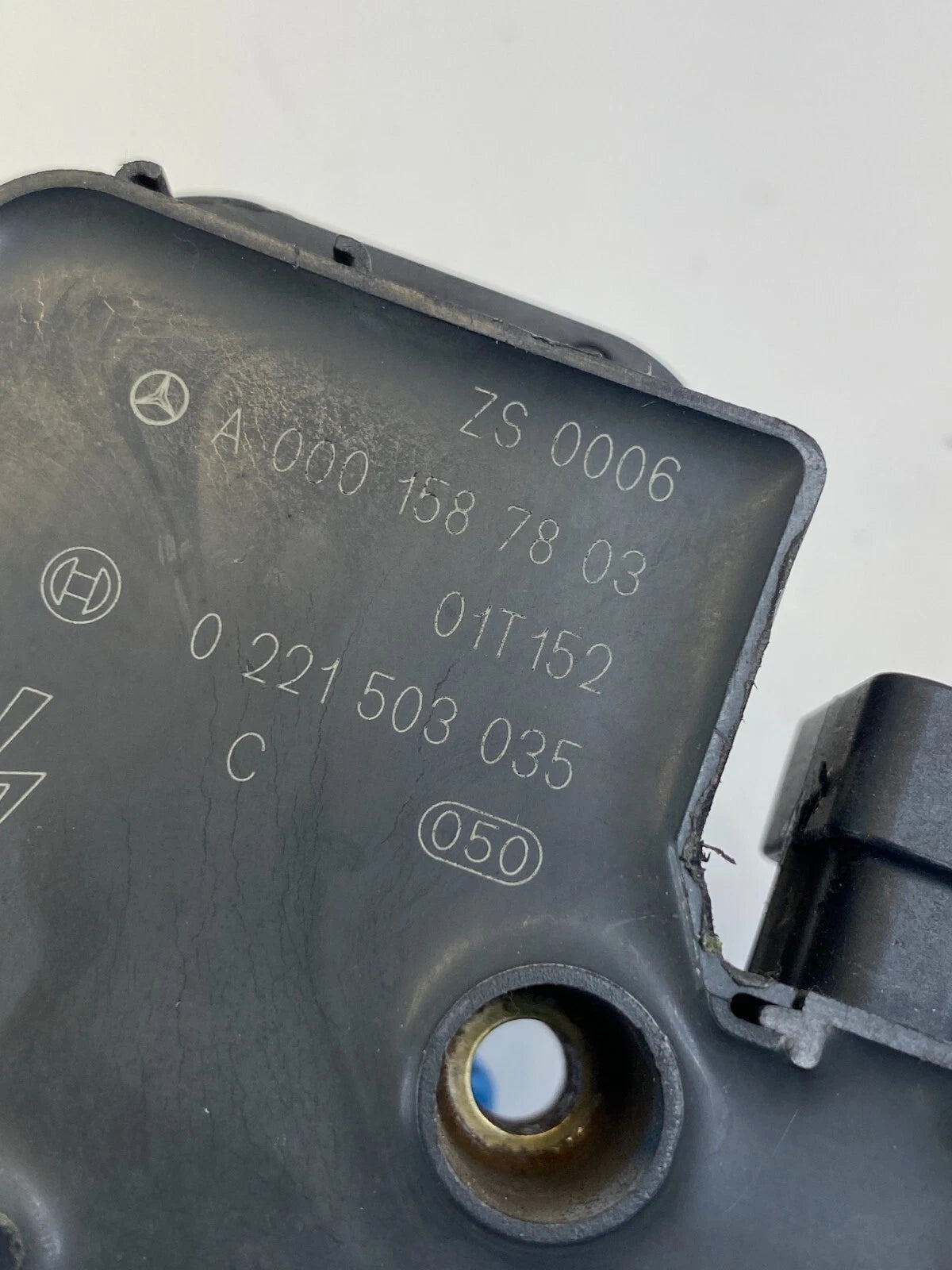 2001 02 03 04 2005 MERCEDES BENZ C240 SEDAN 2.6L V6 A/T ENGINE IGNITION COIL