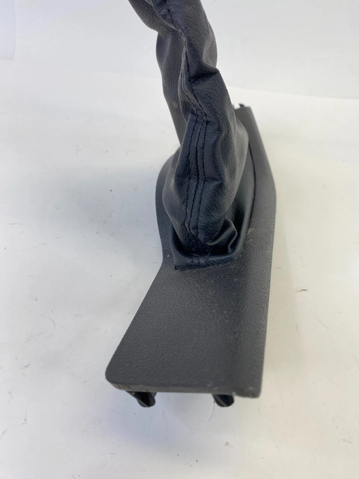 2012-2014 FORD FOCUS HATCHBACK PARKING BRAKE HANDLE BOOT COVER BM51-A061B84-C