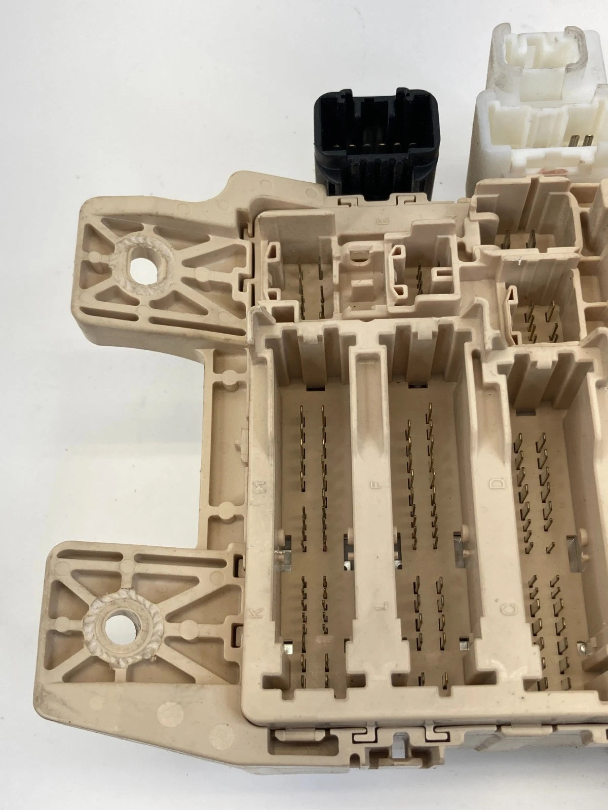 2005-2010 TOYOTA AVALON UNDER DASH INTERIOR FUSE BOX RELAY MODULE OEM