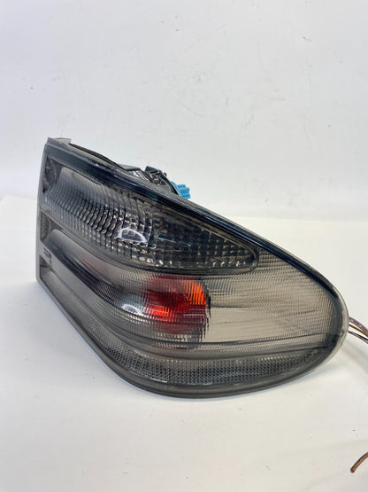 1998-2002 Mercedes-Benz E430 Rear Right Outer Tail Light Taillight Aftermarket