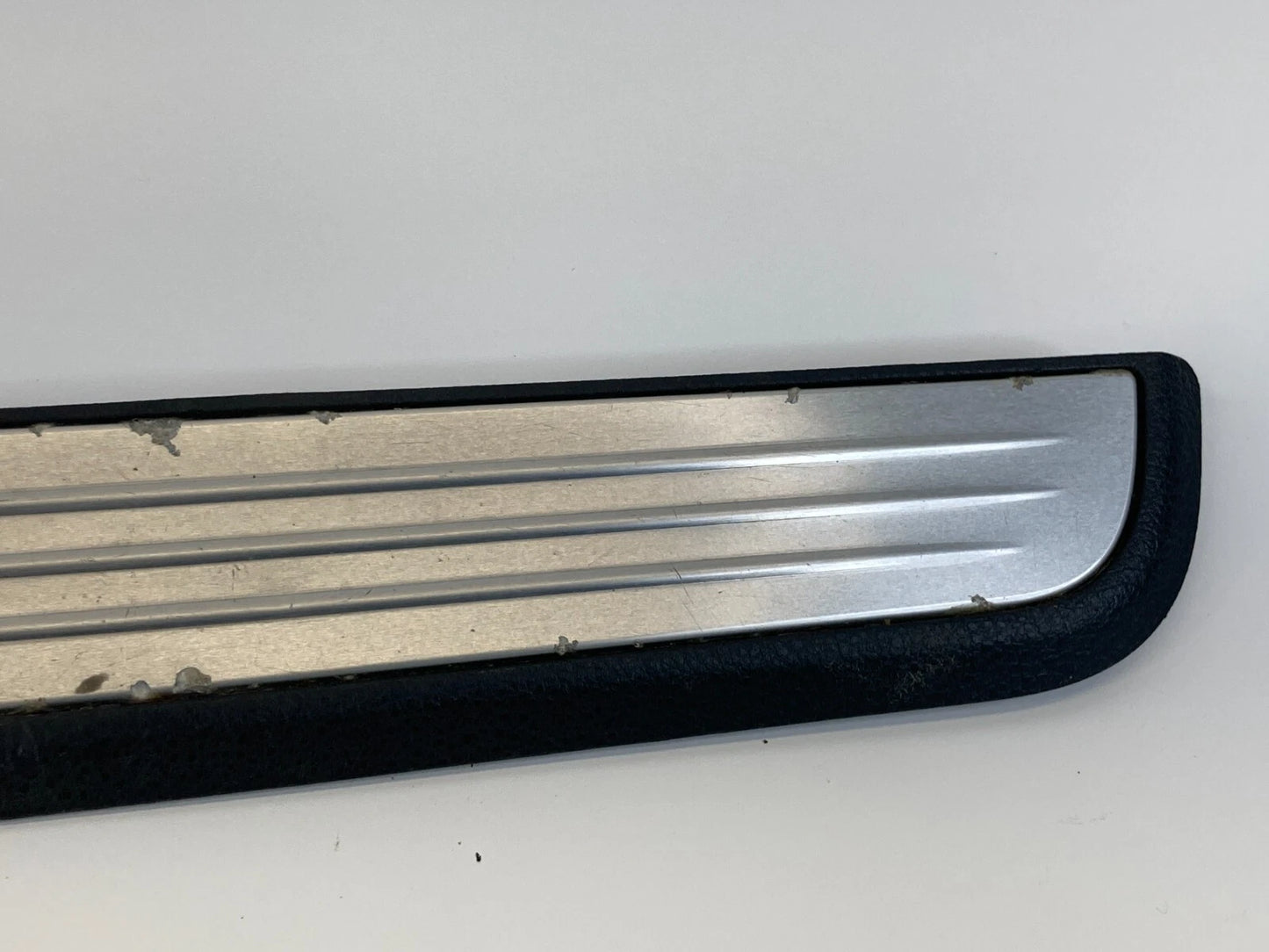 2009-2014 NISSAN MAXIMA FRONT LEFT SIDE DOOR SILL SCUFF STEP PLATE TRIM