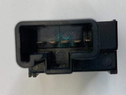 2006-2013 TOYOTA HIGHLANDER FUEL FILLER GAS OPENER DOOR CONTROL SWITCH 15A492