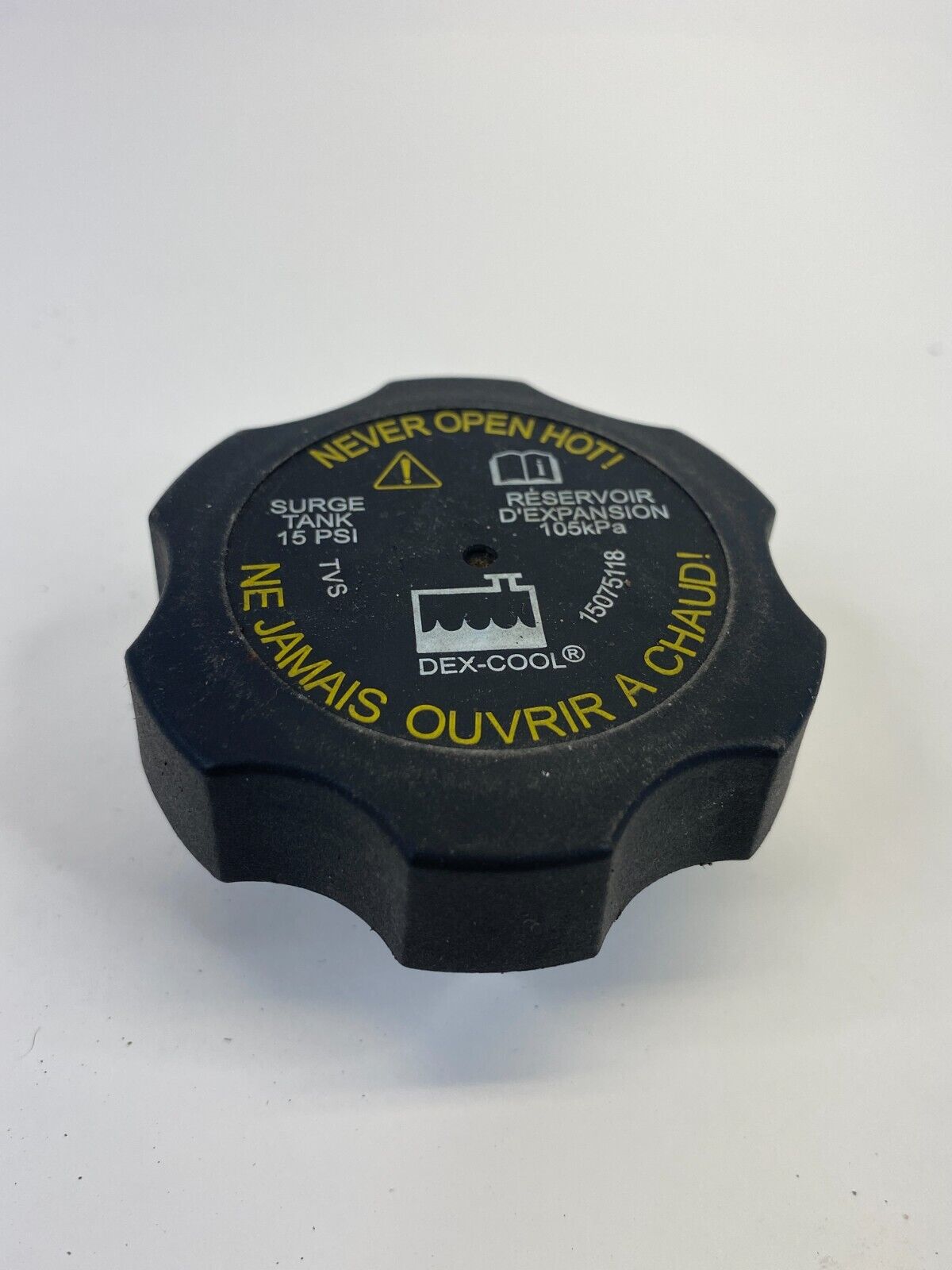 2005-2017 Chevrolet Equinox 2.4L L4 16V Radiator Coolant Reservoir Cap 15075118