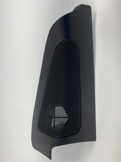 2004-2009 TOYOTA PRIUS FRONT RIGHT SIDE INNER CORNER SPEAKER COVER 67491-47020