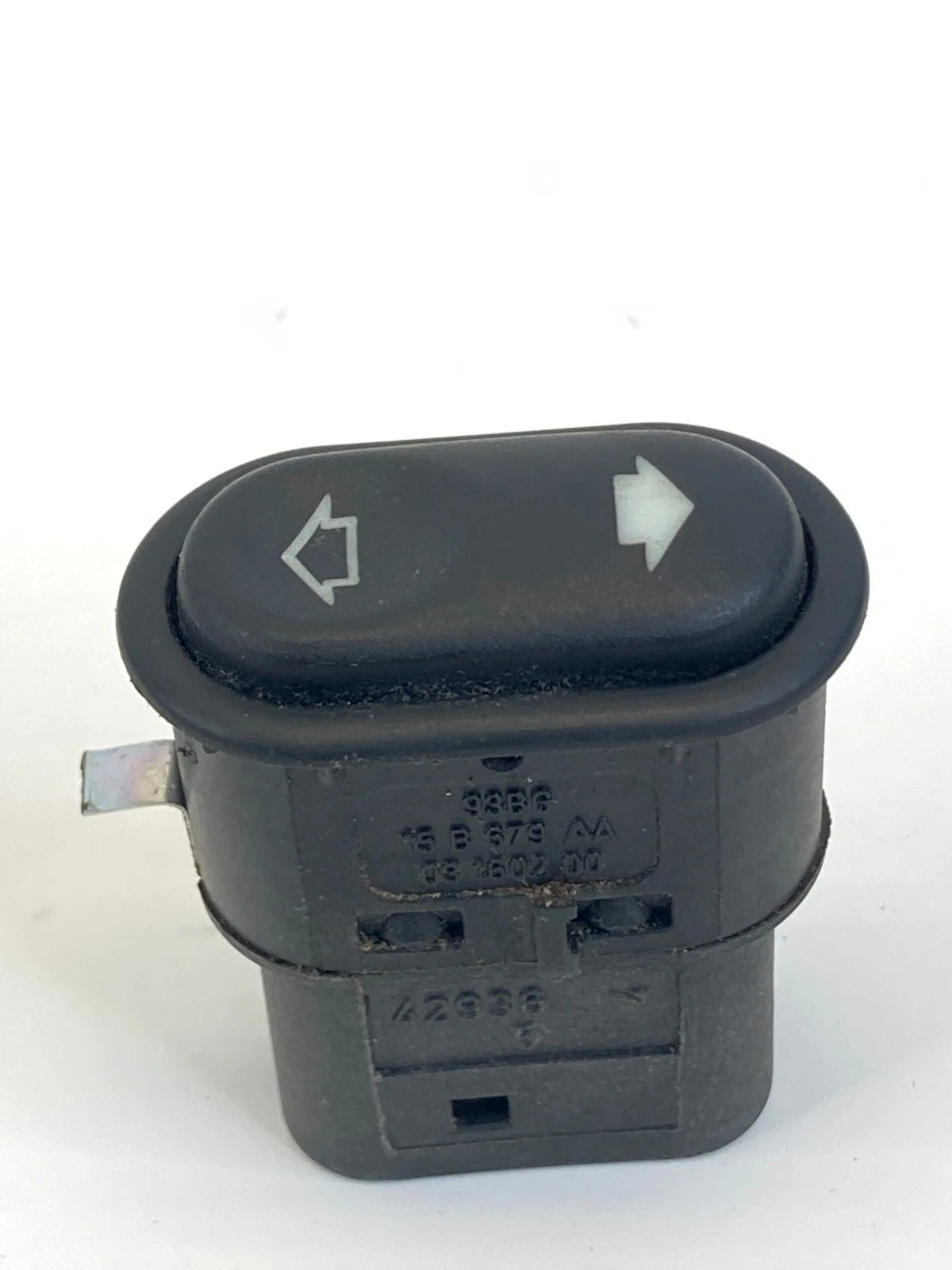 2008-2012 LAND ROVER LR2 FRONT POWER SEAT TRACK RAIL SLIDER SWITCH 15B679AA OEM
