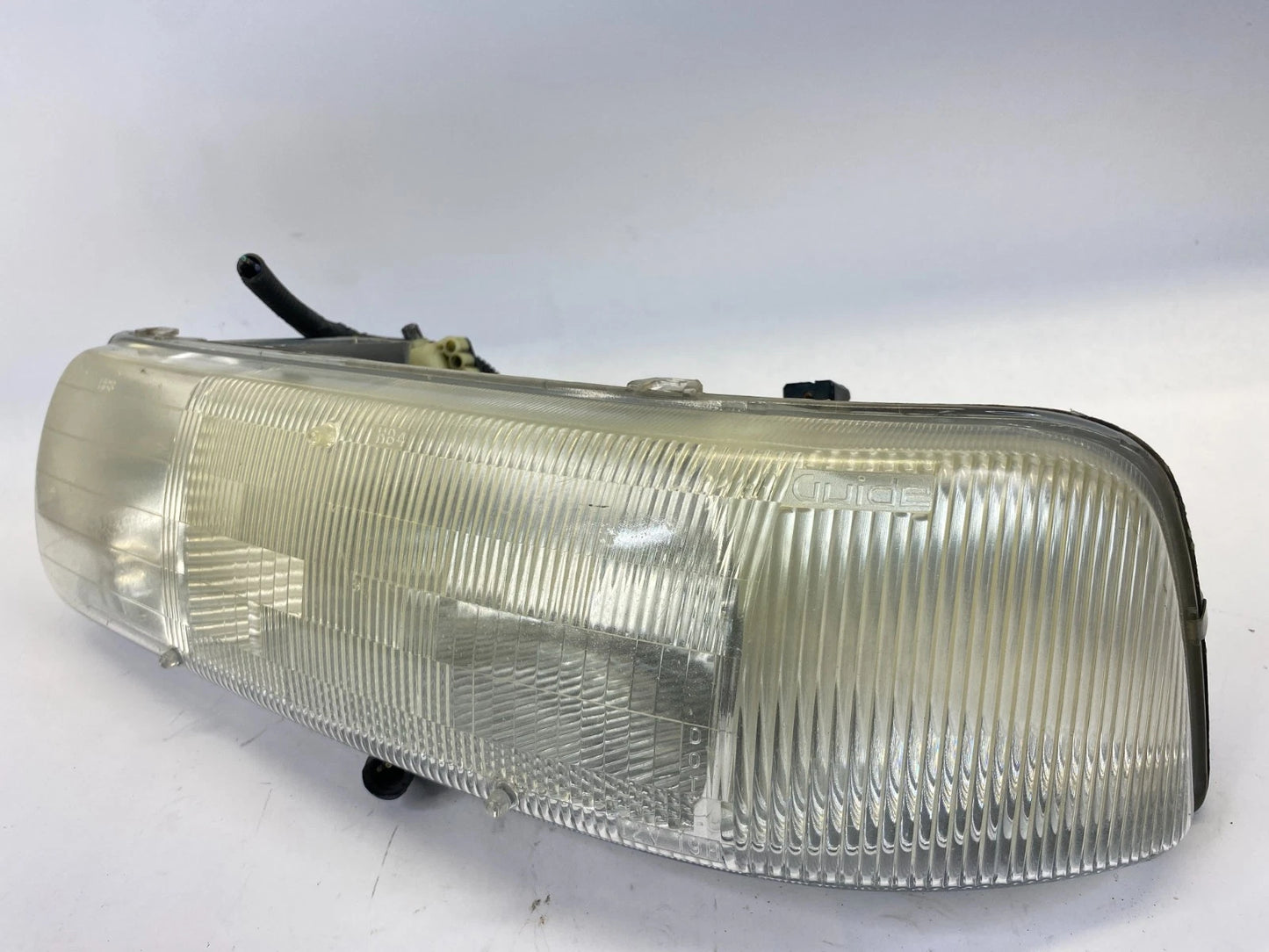 2000-2006 CHEVY TAHOE SUBURBAN LH DRIVER SIDE HEADLIGHT HEAD LAMP ASSEMBLY OEM