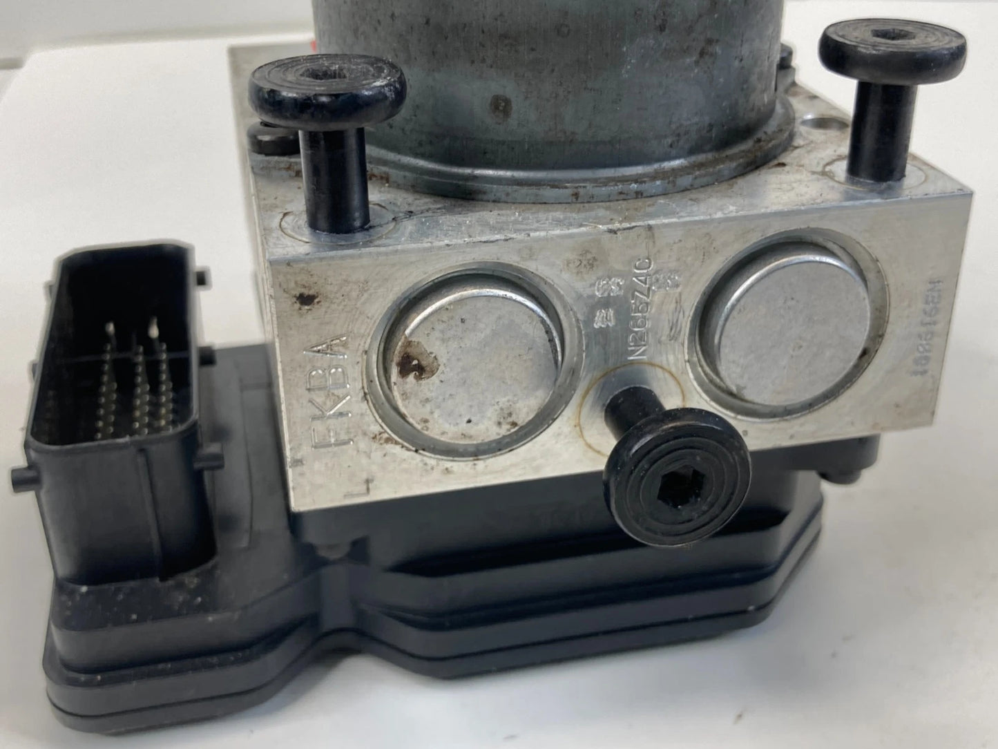 2015-2017 Kia Rio 1.6L FWD ABS Anti Lock Brake Pump Module 58920-1W470 OEM