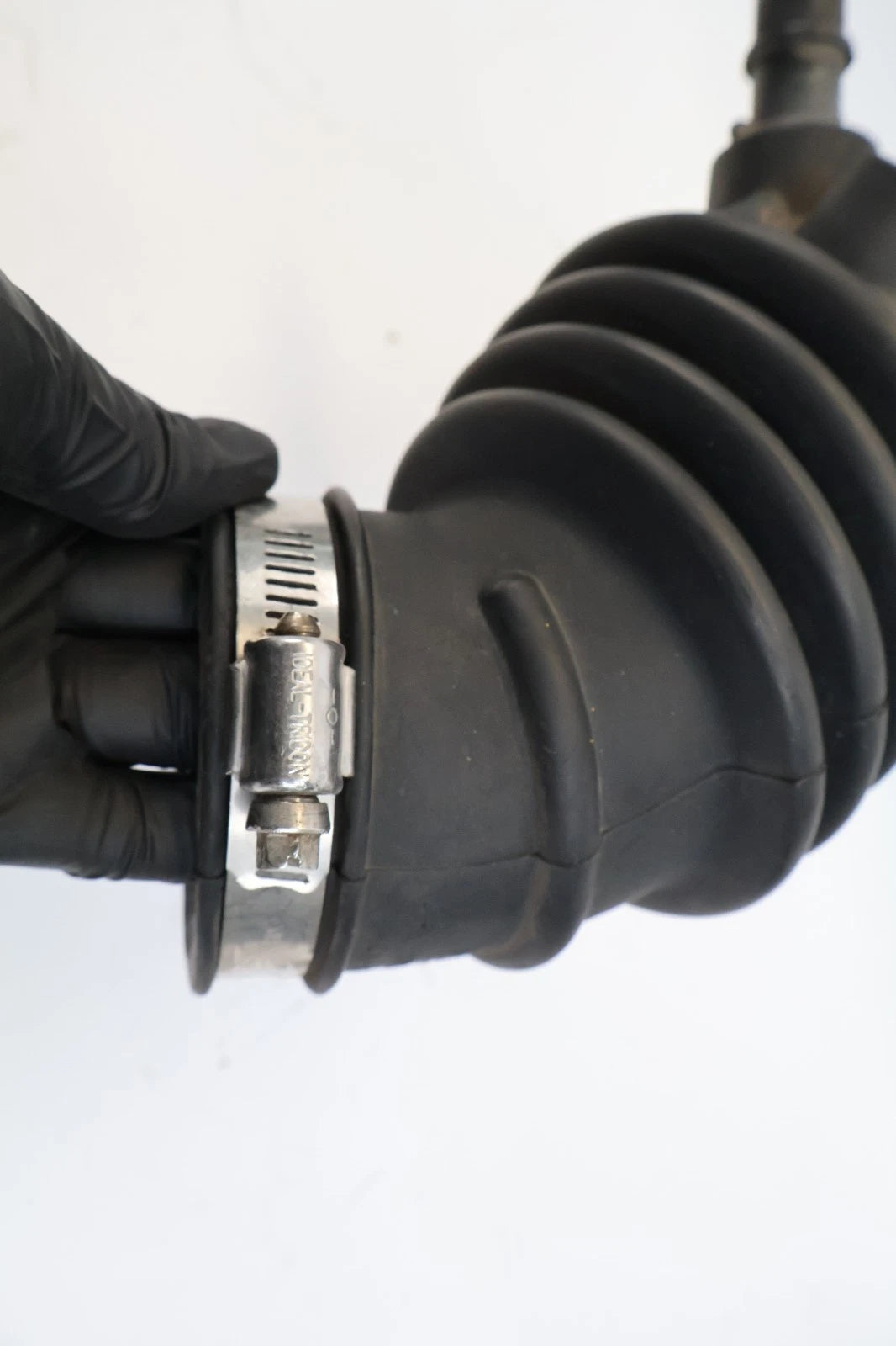 2012-2018 FORD FOCUS 2.0L AIR INTAKE HOSE TUBE DUCT BV61-9C623-AD OEM