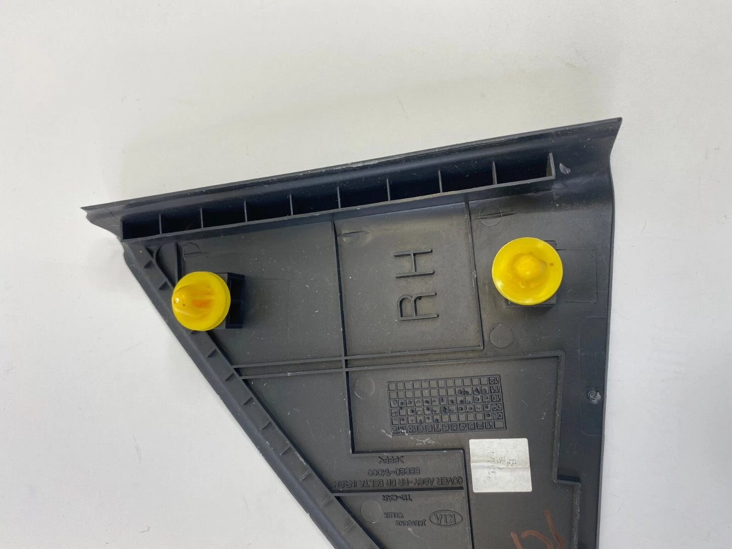 2010-2013 KIA FORTE FORTE REAR RIGHT INNER DOOR CORNER COVER TRIM 839201M000 OEM